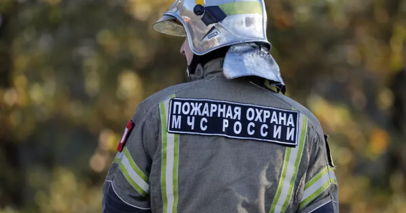На складе в Подмосковье крупный пожар