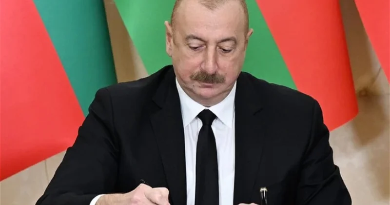 Алиев подписал некролог в связи со смертью Шаровского