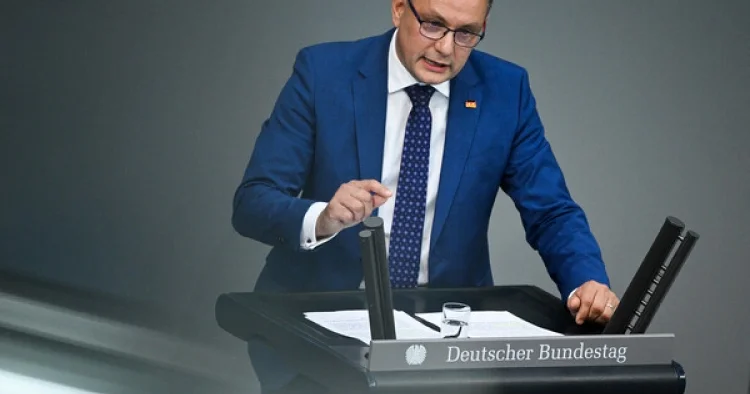AfD Ukraynaya Almaniya istehsalı olan dronların verilməsini pisləyib