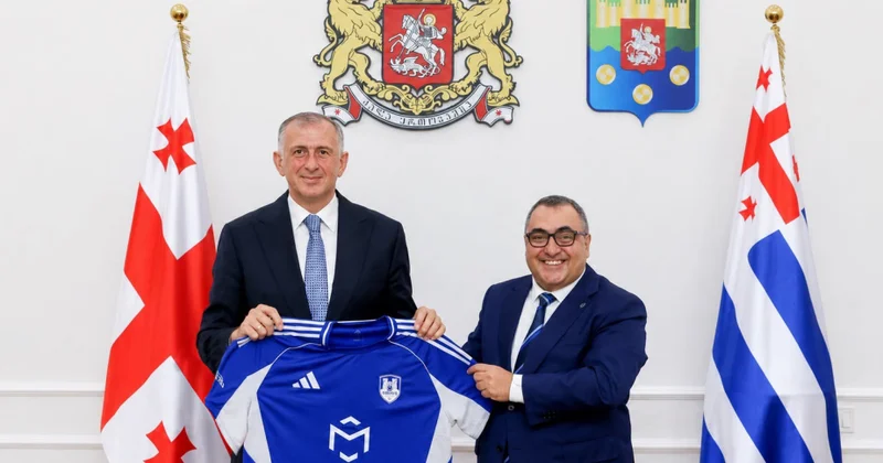 ® “Şəfa” FK nın forması Acarıstanın rəsmilərinə təqdim edilib