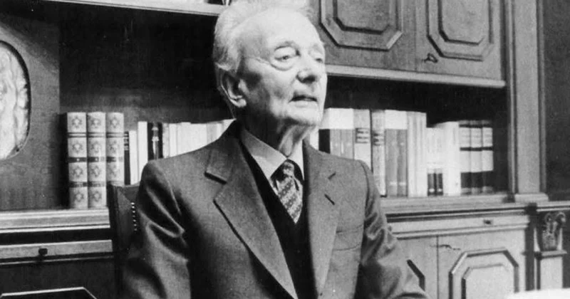 Özündən və qonşularından təcrid olunanlar həqiqətən tənhadırlar... Nikola Abbanyano