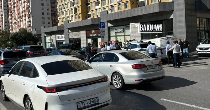 Həzi Aslanov da 3 AVTOMOBİL TOQQUŞDU