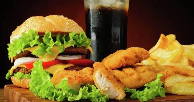 Fast food reklamı məhdudlaşdırılacaq