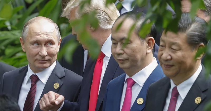 Трамп и Путин обсуждали возможность встречи втроем с Си Цзиньпином