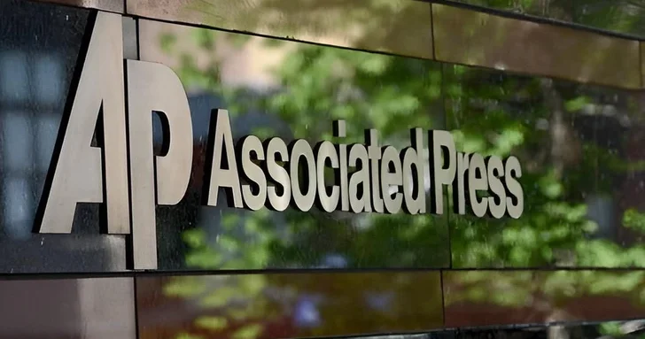 Associated Press отказалось использовать название озеро Америка в своих материалах