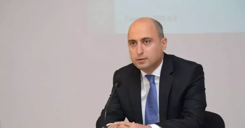 Амруллаев об использовании ИИ, буллинге и грамотности школьников
