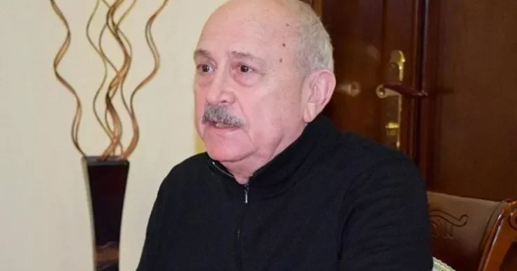 Aleksandr Şarovski kimdir? Atasının filmlərini izləmədiyi aktyor