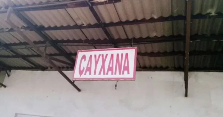 56 yaşlı kişi çayxanada öldü
