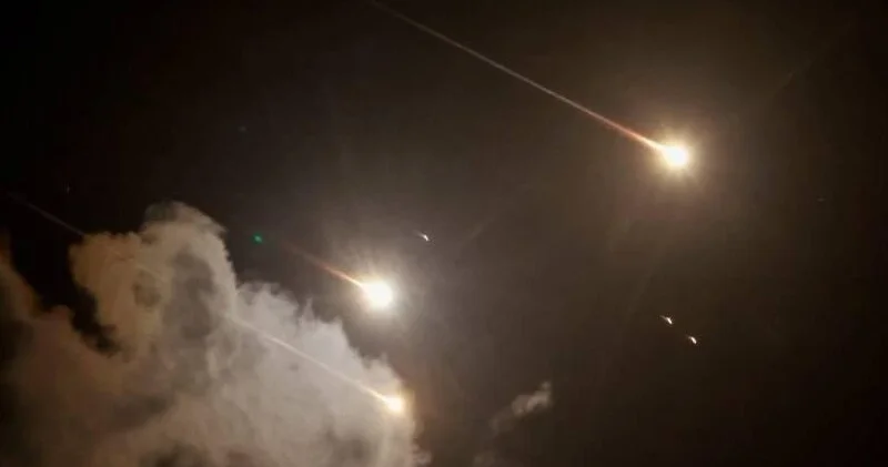 İordaniya İranın 18 ballistik raketini vurub
