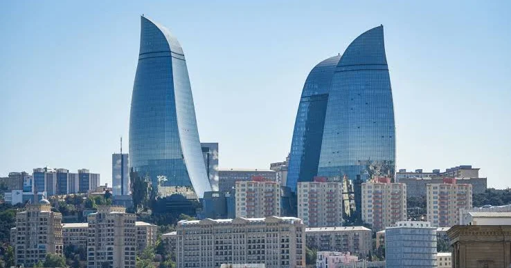 Ermənilər Bakıya gəlir