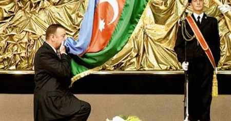 Prezidentin siyasi peşəkarlığı uğurların əsasında durur