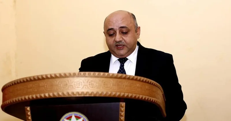 Tanınmış professor liseydən kollecə direktor getdi