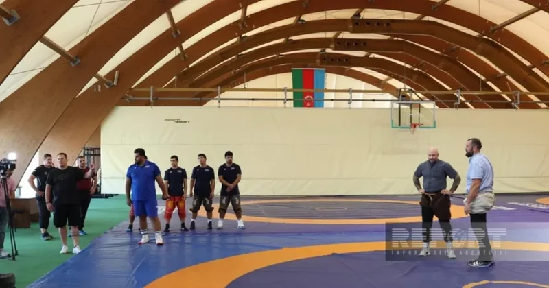 В Федерации борьбы Азербайджана прошла встреча с борцами из Швейцарии ФОТО