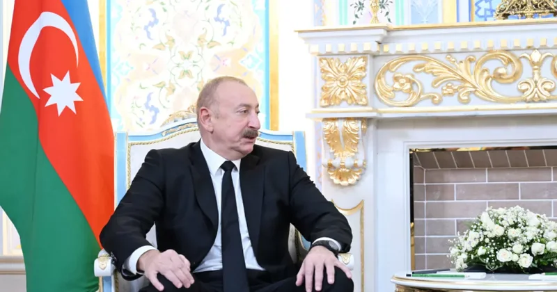 Алиев поблагодарил Путина за то, что он лично держит под контролем ситуацию в связи с катастрофой самолета AZAL