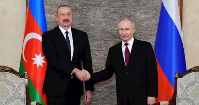 Azərbaycan və Rusiya prezidentlərinin təkbətək görüşü keçirilir