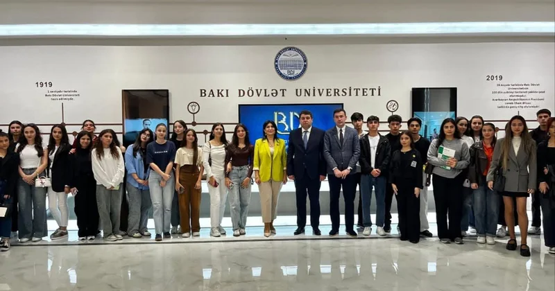 Deputat Elnarə Akimova tələbələrlə görüşdü