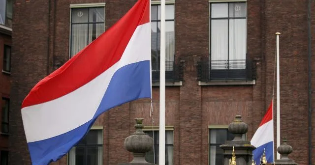 De Telegraaf: Hollandiya NATO standartlarına cavab verməkdə çətinlik çəkir