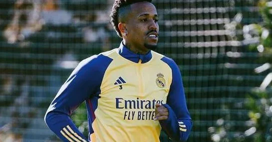 “Real Madrid”in müdafiəçisi iki zədədən sonra karyerasını bitirmək istəyirmiş