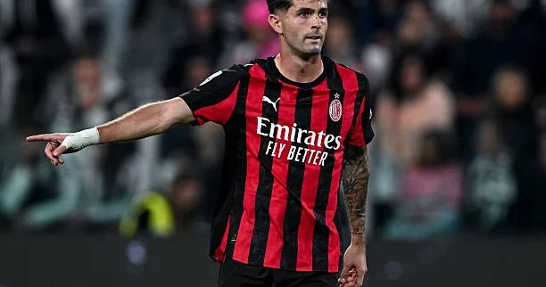 Milan ın futbolçusu İtaliyada ən yaxşı seçildi