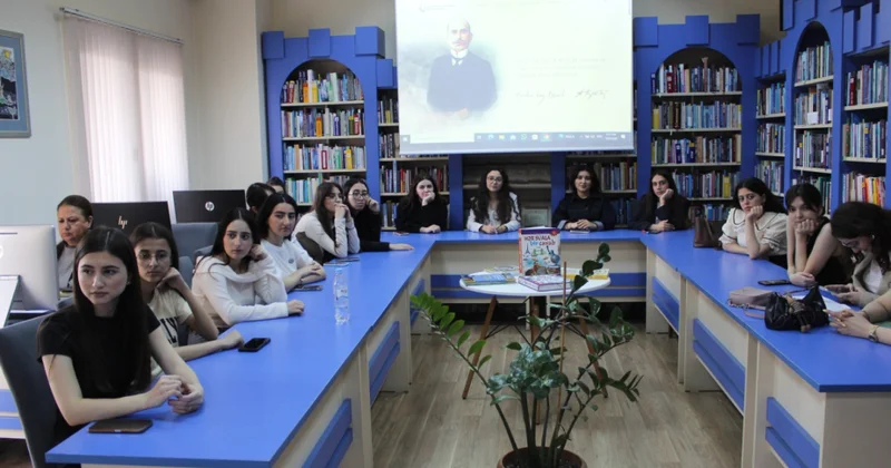 Uşaq ədəbiyyatı mövzusunda müzakirə aparılıb