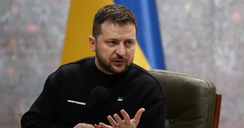 Zelenski: Putinin böyük müharibəyə başlama riski var