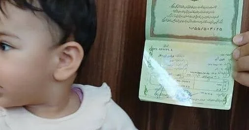 Hunay 10 aylıq hüquqi mübarizədən sonra doğum haqqında şəhadətnamə ala bilib