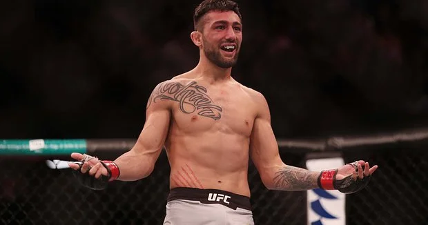 Keçmiş UFC döyüşçüsü Moxtaryan Avstraliyada güllələnib