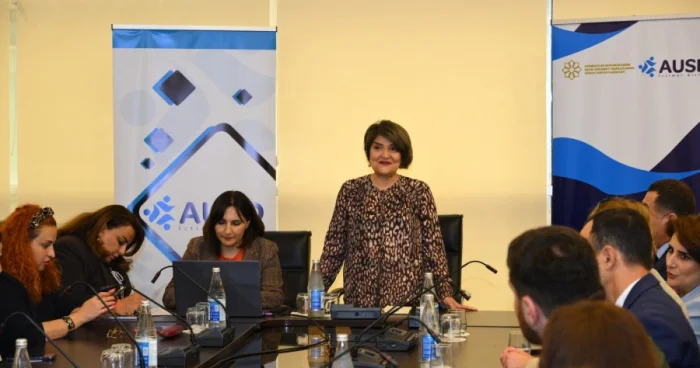 “Qızların işıqlı gələcəyi naminə maarifləndirmə” layihəsi uğurla yekunlaşdı FOTOLAR