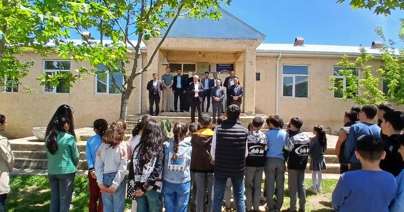 Müəllimin döydüyü iddia edilən məktəbli travma alıb Araşdırma aparılır