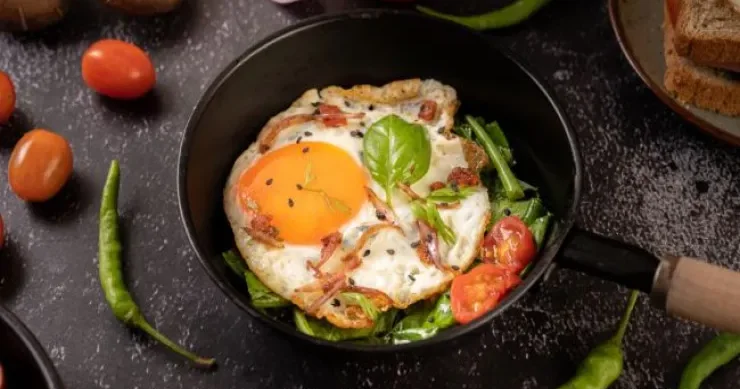 Yumurtanı daha da dadlı etmək üçün 5 MƏHSUL