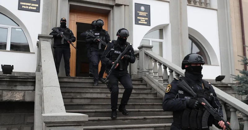 Сотрудники полиции предотвратили попытку незаконного провоза оружия через пост в Ханкенди Minval Politika