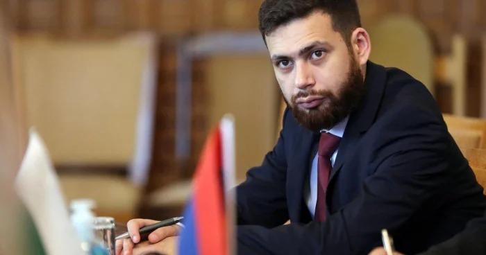 İrəvan: “Sülh müqaviləsinin bağlanacağına inanırıq”