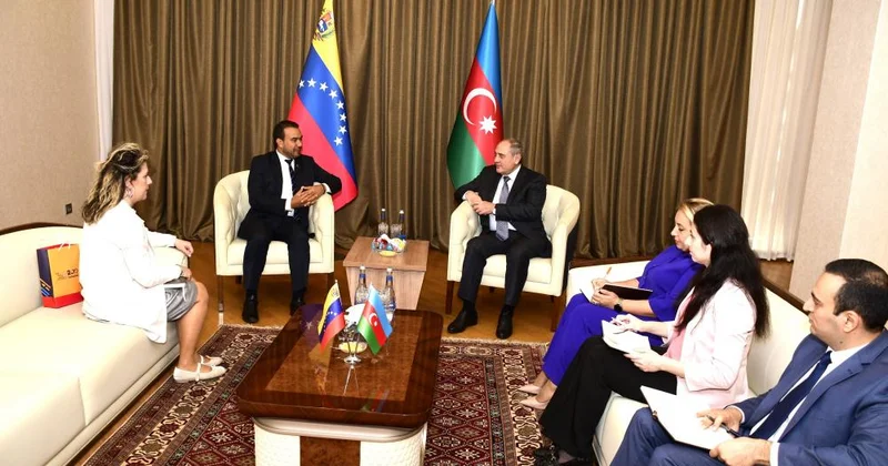 YAP Sədrinin müavini ilə Venesuelanın Azərbaycandakı səfiri arasında görüş keçirilib