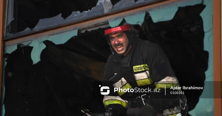Взрыв газа в частном доме Баку, есть пострадавший