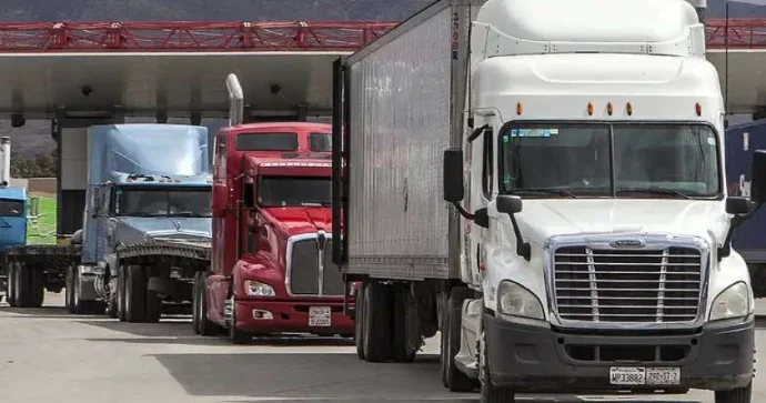 Trampın yeni gömrük rüsumları Meksikaya 15 milyard dollara başa gələ bilər
