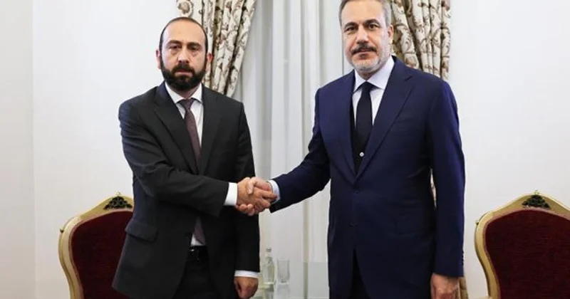 Ararat Mirzoyan Hakan Fidanla telefon danışığı aparıb