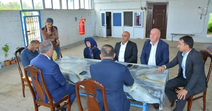 ​Millət vəkili iki övladını itirmiş şəhid anasını ziyarət edib FOTOLAR