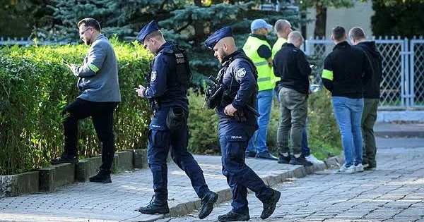 Bu ölkədə məktəblər bağlandı