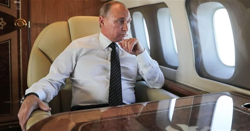 Самолеты Путина не могли приземлиться в Москве из за атаки дронов ФОТО