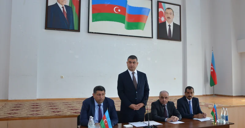 Elşən Həsənli Atakişili sakinləri ilə görüşdü Fotolar