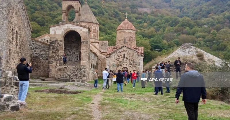Международная делегация побывала в историческом комплексе Худавенг ФОТО