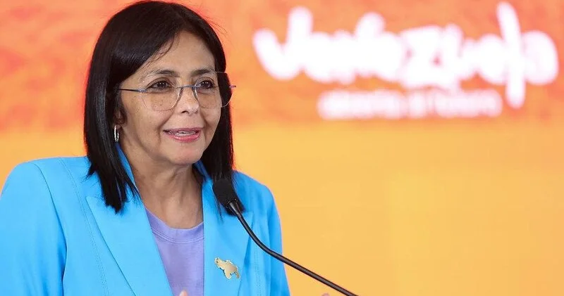 Venesuela dolların rəsmi valyuta kimi tətbiqindən imtina edir