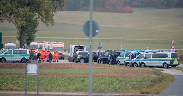 Bavariyada silah yoxlaması zamanı iki məmur güllələnib