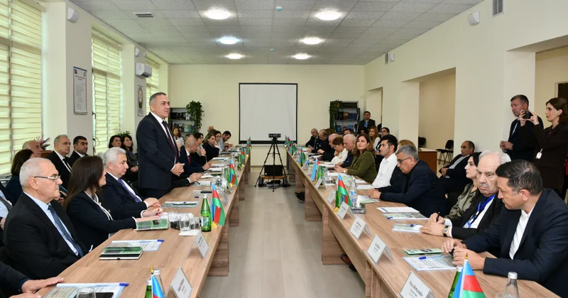 “Tədqiqatdan istehsalata” mövzusunda dəyirmi masa keçirilib