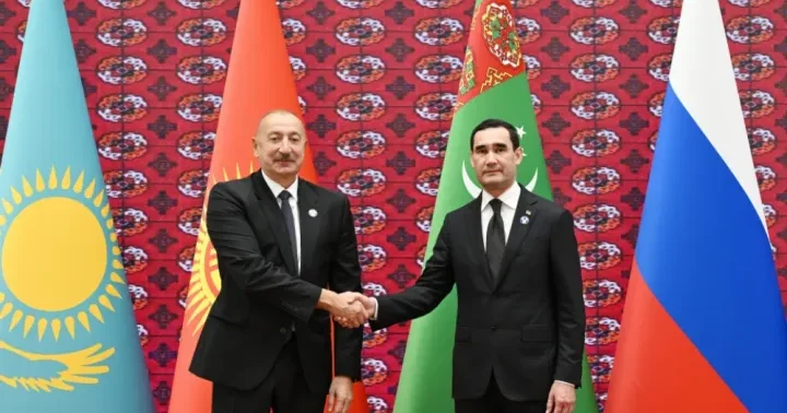 MDB dövlət başçıları Türkmənistanda bir araya gəlir İlham Əliyev iclasda iştirak edir