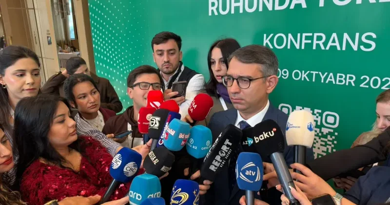 Dini Qurumlarla İş üzrə Dövlət Komitəsi və Gənclər və İdman Nazirliyinin birgə təşkilatçılığı ilə “Gənc nəslin milli mənəvi dəyərlər ruhunda tərbiyəsi” mövzusunda konfrans keçirilir