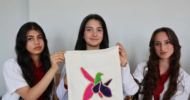 İğdırda Xarıbülbül çiçəyinə həsr olunmuş texnologiya dərsi keçirilib