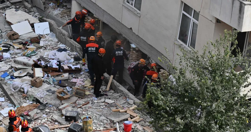 İstanbuldakı bina faciəsi: Ölənlərin sayı artdı