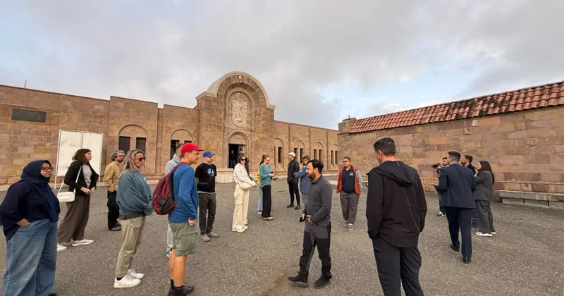Dünya səyyahları Gəncəsər Monastır Kompleksini ziyarət ediblər FOTO