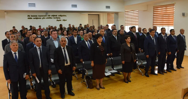 Dövlətçilik irsinin və uğurlu siyasi kursunun inamlı təminatçısı FOTOLAR